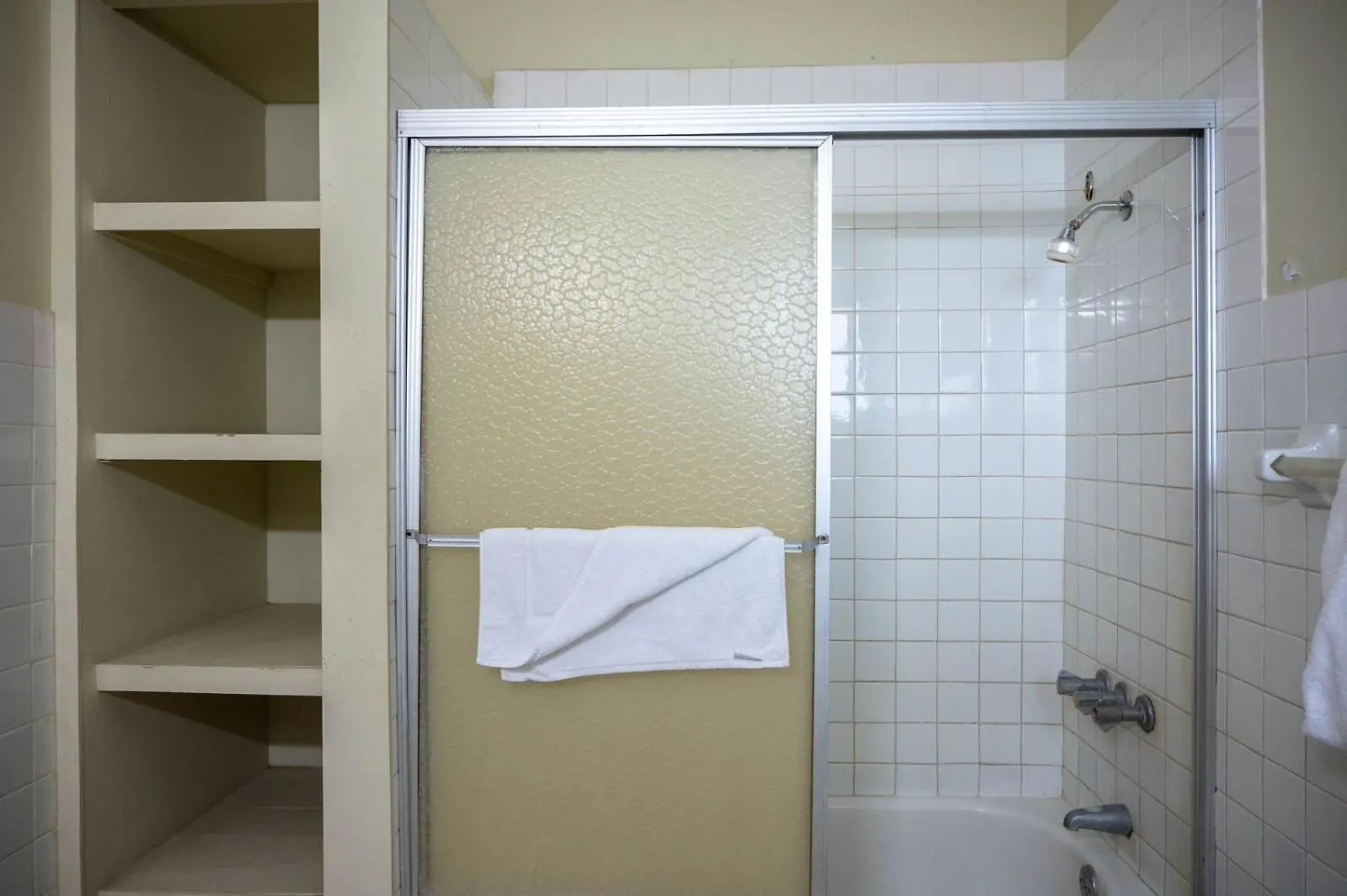 Ocean View King Room At Sahara Hotel モンテゴ・ベイ